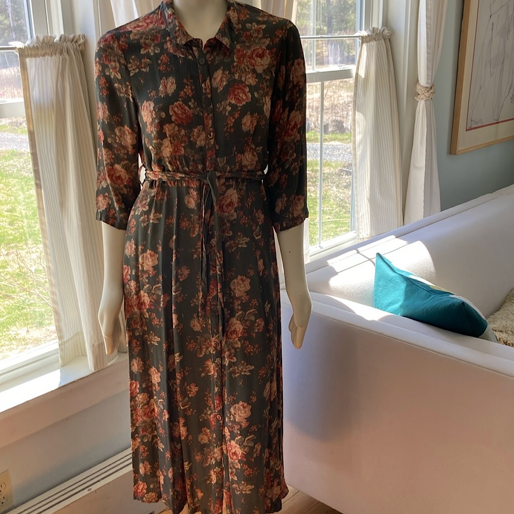 April Cornell soft floral rayon shirtwaist dress with waist tie   Small